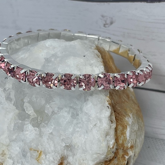 Set of 5 stackable bracelets in high style sugar pink crystal. - Picture 13 of 15